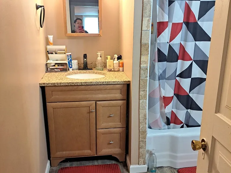202 Sanborn Ave #3 — Photo 2