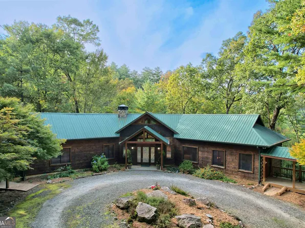 1752 Timber Bluff Dr, Clayton, GA 30525