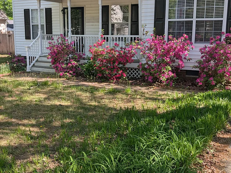 143 Sunny Dr — Photo 2
