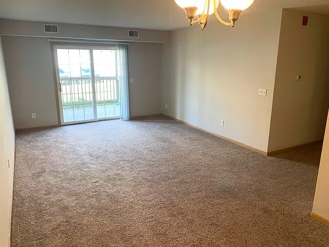 Crown Apartments — Photo 25