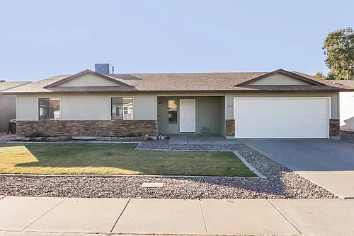 2641 E Isabella Ave Photo 1