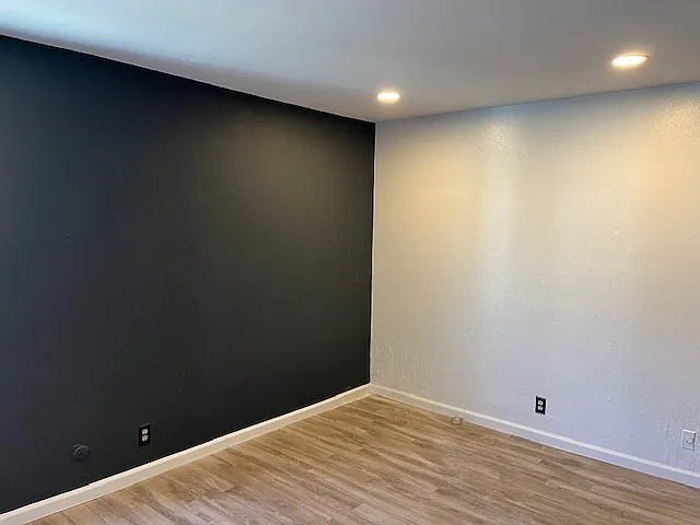 second bedroom recessed lighting