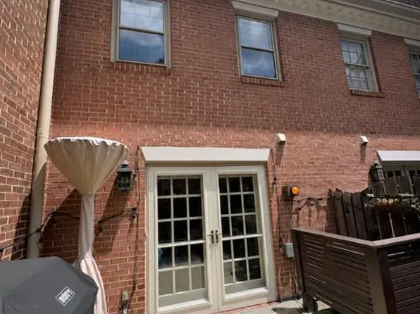 668 S Columbus St, Alexandria, VA 22314