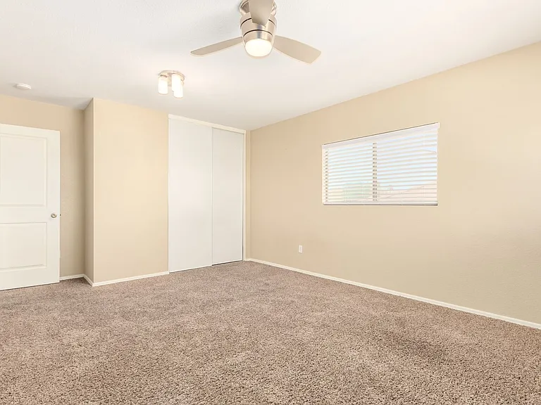 1310 E Beth Dr — Photo 29