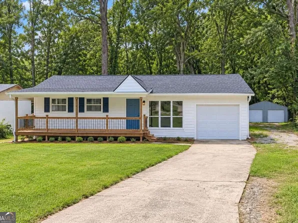 1464 Willow Dr, Riverdale, GA 30296