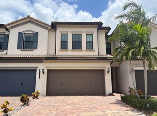 8349 Cadre Noir Rd, Lake Worth, FL 33467