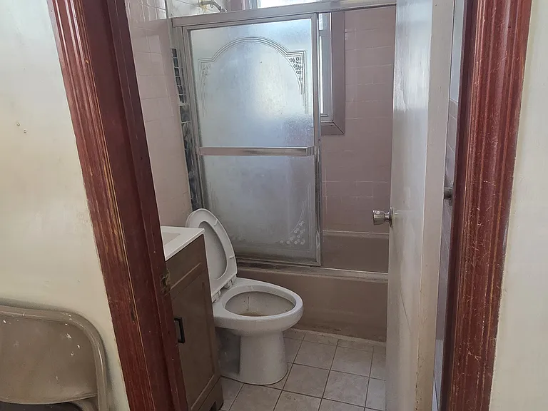 72-74 Maple St #1 — Photo 5