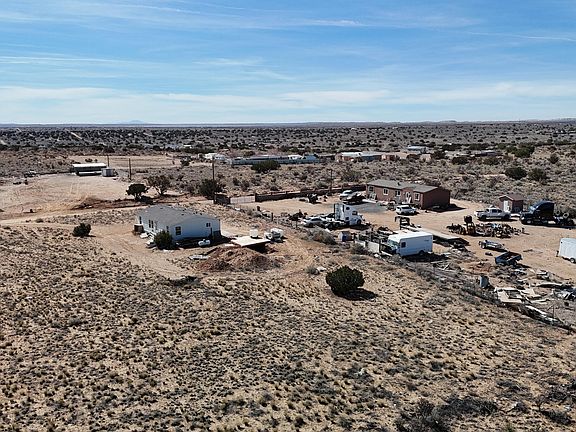 5th image of 3419 10th Ave NW