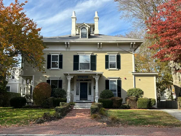 28 Kay St APT 1, Newport, RI 02840