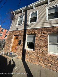 15 Ann St, Staten Island, NY, 10302