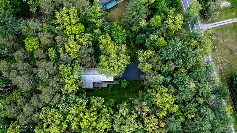 5th image of 124 Edie Road