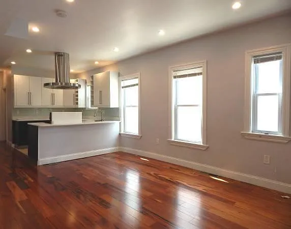 40 Orchard St #1 — Photo 8