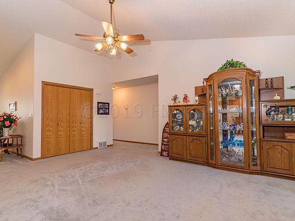 5th image of 3224 7th Ave N