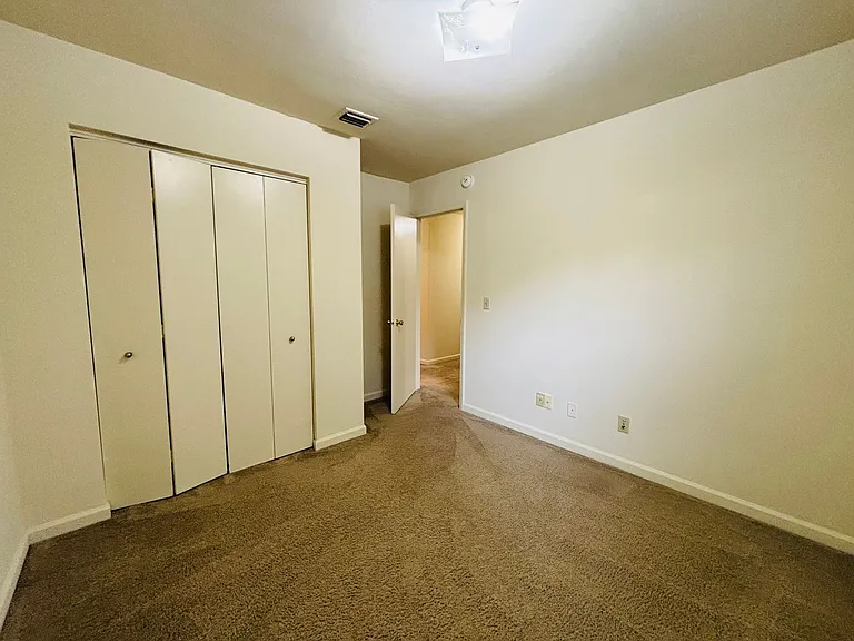 208 Pheasant Run Dr — Photo 11
