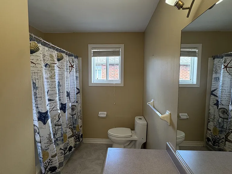 82 Kenwell Cres — Photo 14