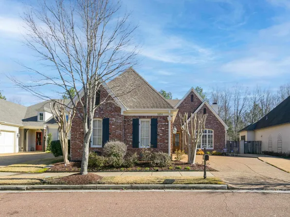 1850 E Laurel Hollow Ln, Germantown, TN 38139