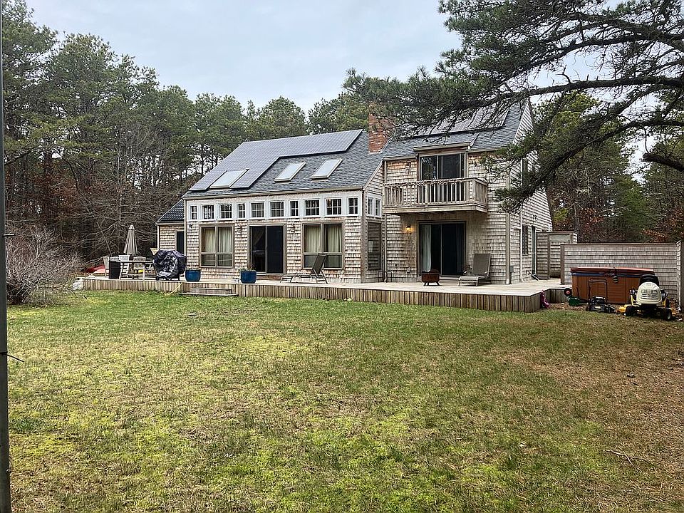 1st image of 20 Leona Ln