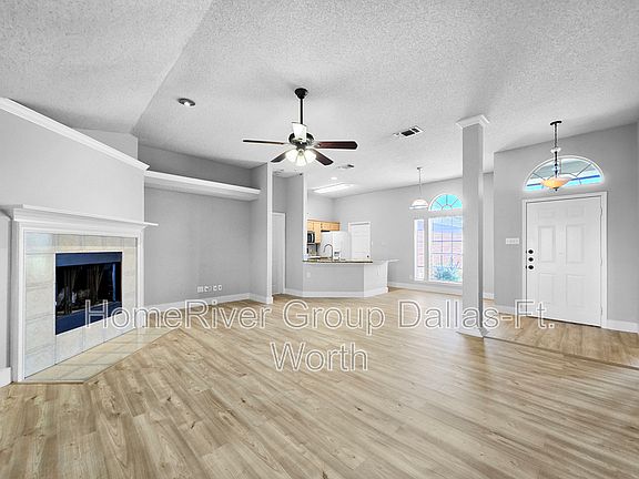 4th image of 824 Carrington Dr