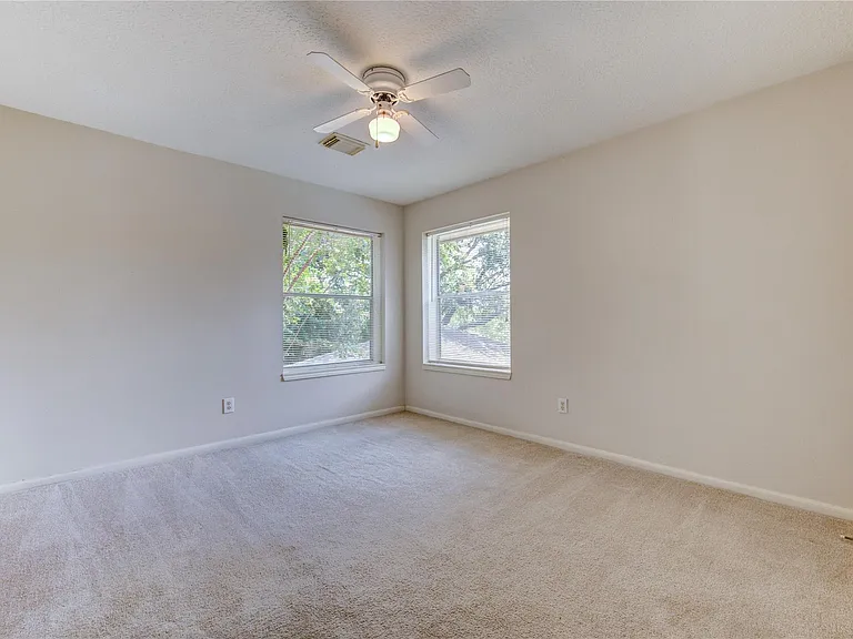 1107 Magnolia Woods Ct — Photo 30