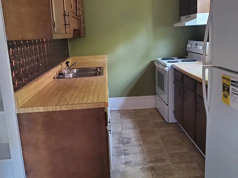 905 Cherry St #B — Photo 8