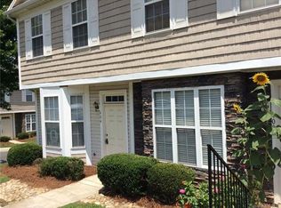 404 Goldstaff Ln, Charlotte, NC 28273