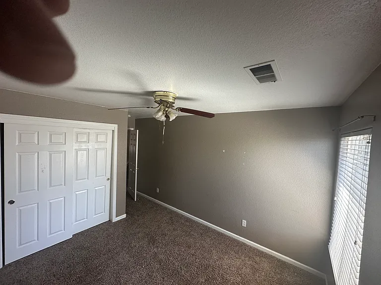 2862 Pico Ave — Photo 10