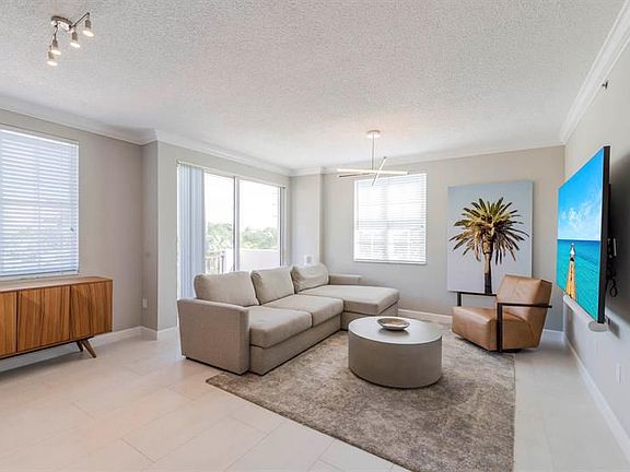 2nd image of 616 Clearwater Park Rd APT 312