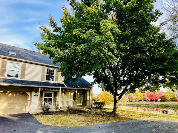1344 Queensgreen Cir, Naperville, IL 60563