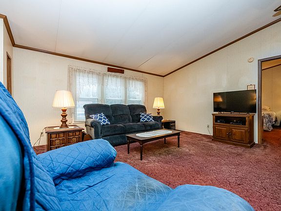 4th image of 25627 Marquette Rd