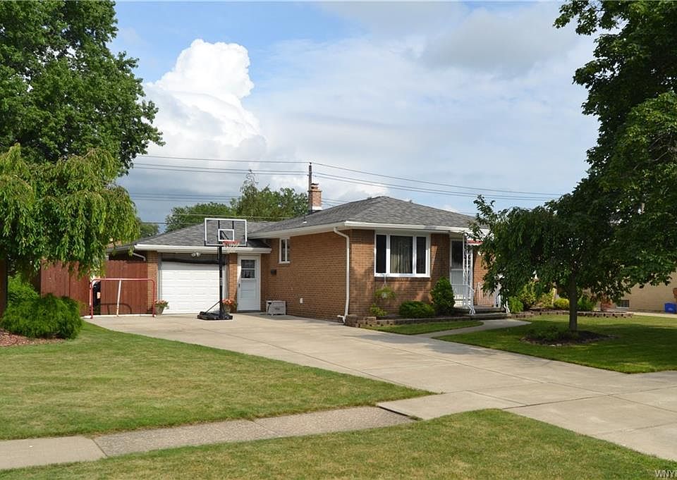 1st image of 51 Jane Dr