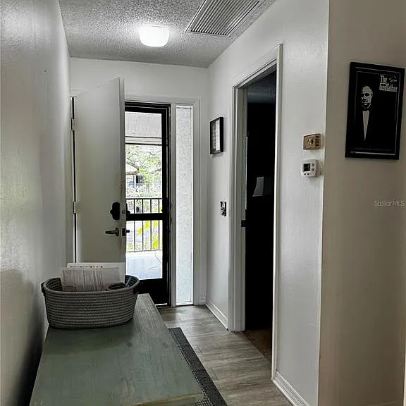 3031 Quail Holw #16 — Photo 4