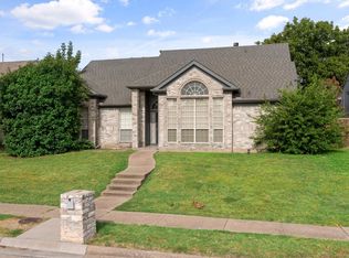 5605 Highgate Ln, Rowlett, TX 75088