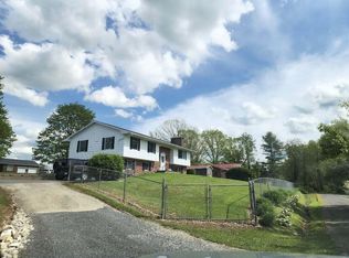 120 Ballpark Rd, Craigsville, WV 26205
