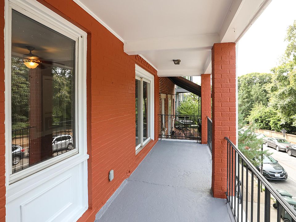 2nd floor -- Balcony