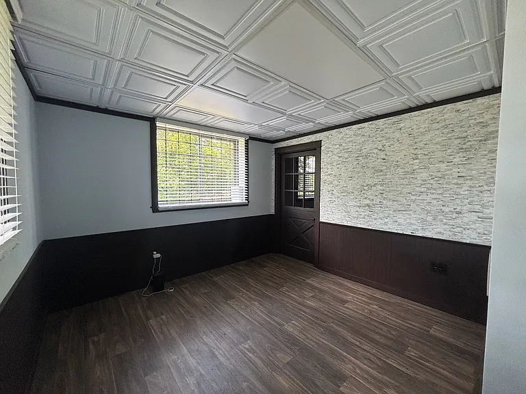 50 Drummond Ave #1 — Photo 13