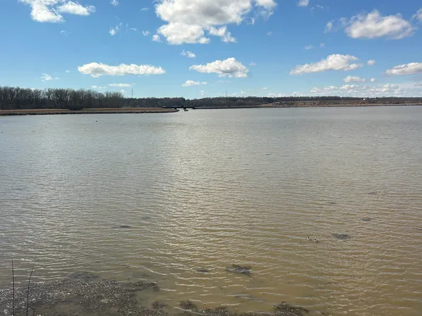 6391 Willard St, Cayuga, NY 13034