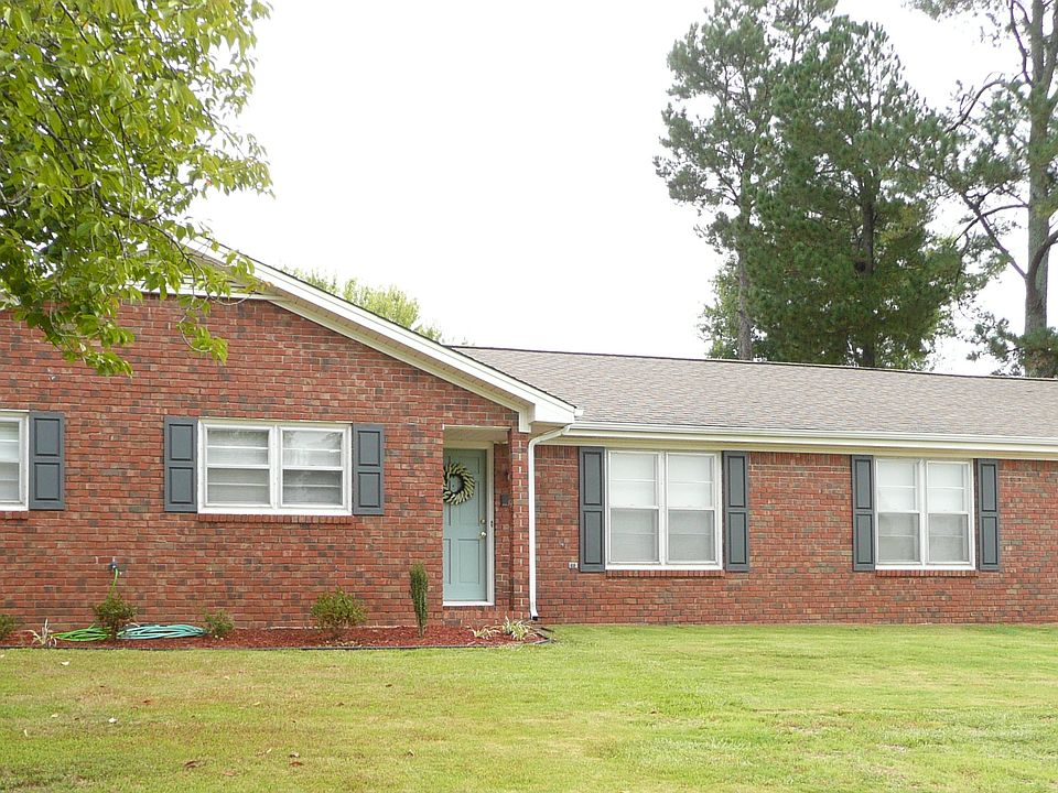 1st image of 2520 Chickasaw Dr