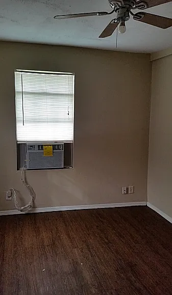 5534 San Fernando St #1 — Photo 11