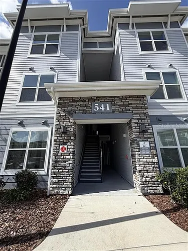 541 Academy Dr #204 Photo 1