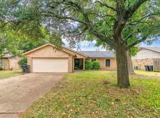 1602 Spring Branch Dr, Cleburne, TX 76033