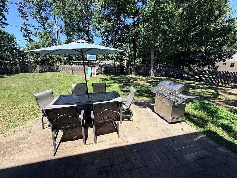 2732 Alfred Cir — Photo 37