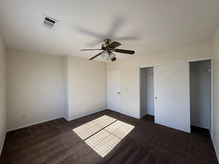 43439 Bale Ct — Photo 12