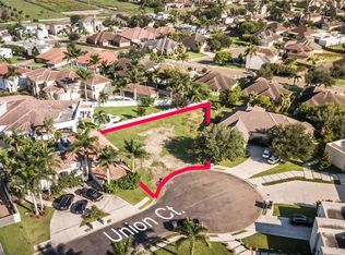 1102 Union Ct, Mission, TX 78572