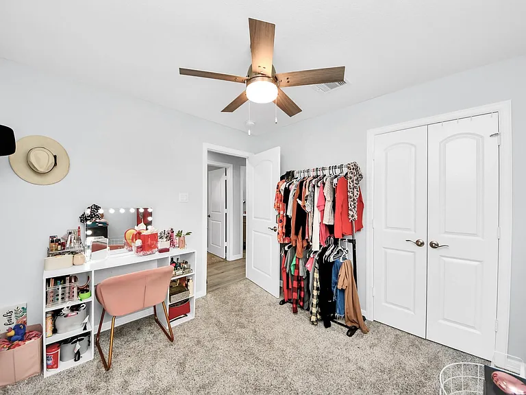 834 Ellington St — Photo 28
