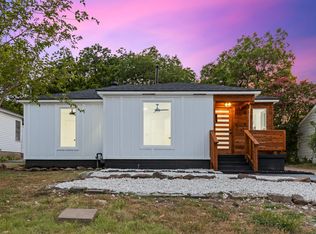 627 S Ravinia Dr, Dallas, TX 75211