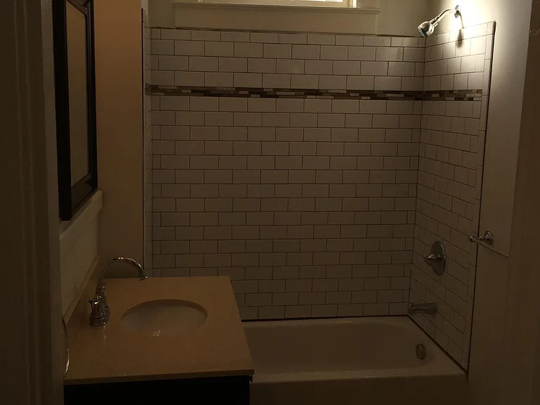 602 E 39th St #A — Photo 15