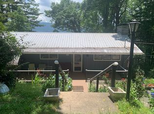 100 Deer Path Rd, Waynesville, NC 28786