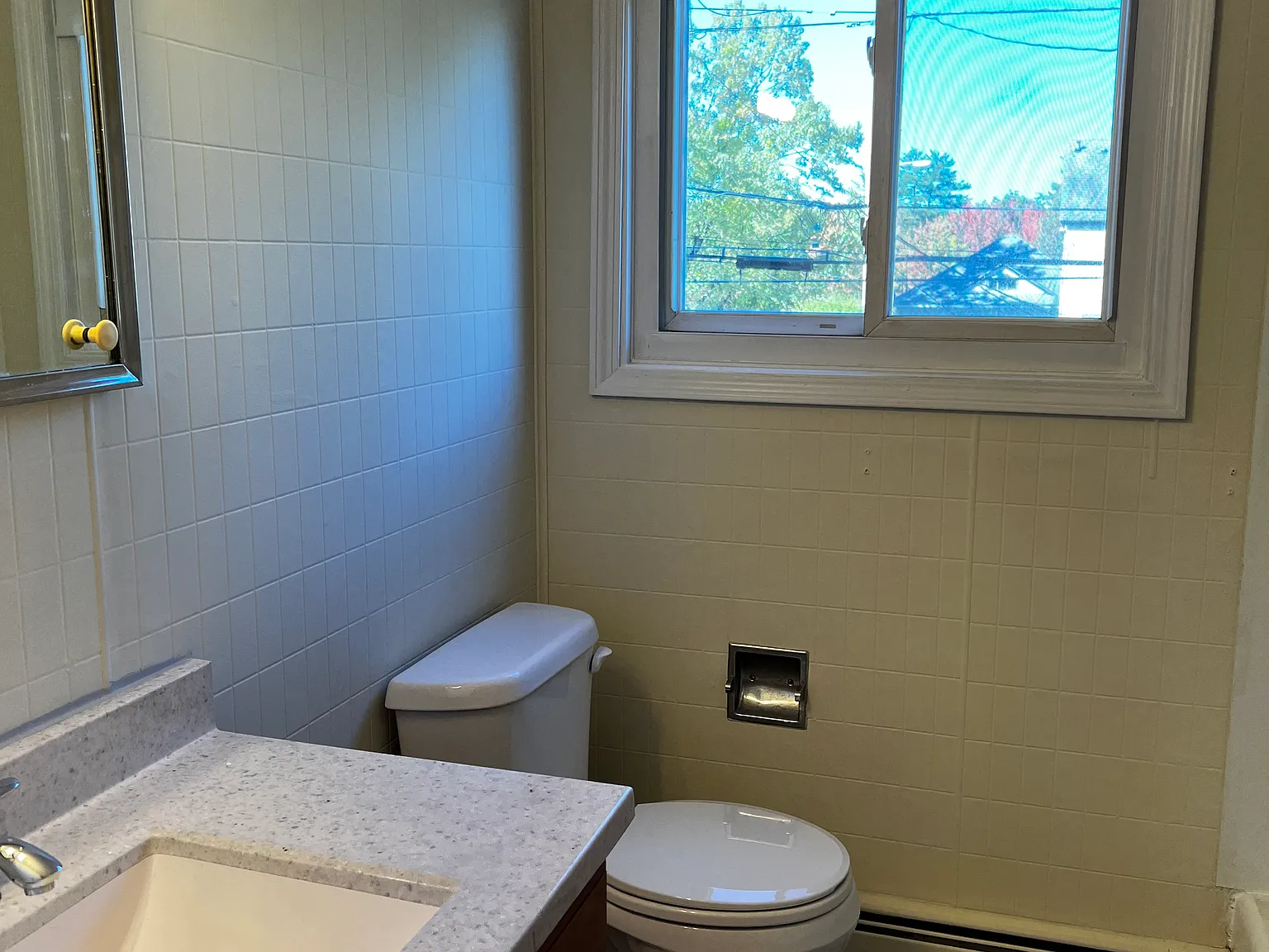 7 Beacon Street Apartments — Photo 3