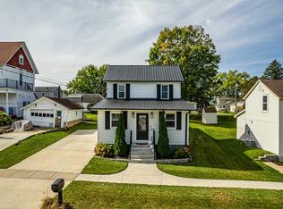 303 N Kenzie St, Barneveld, WI 53507