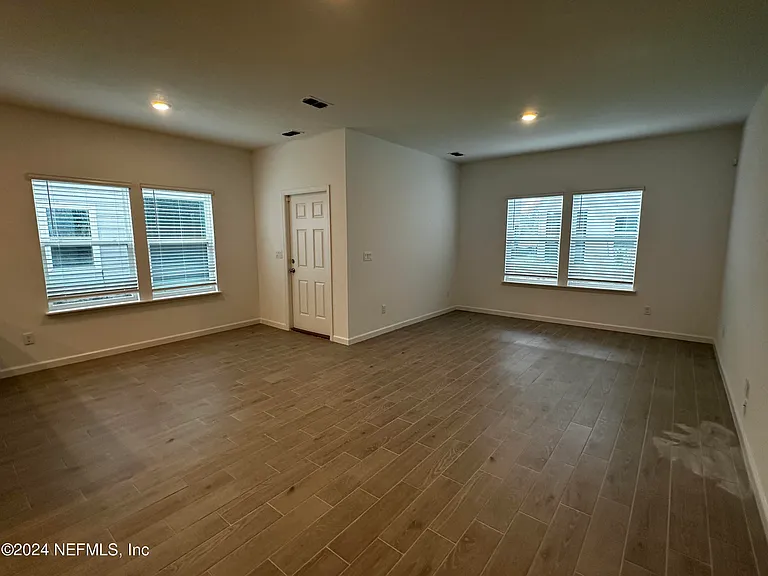 4387 Leeward Breeze Loop — Photo 9